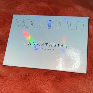 Anastasia Beverly Hills Moonchild Glow Kit